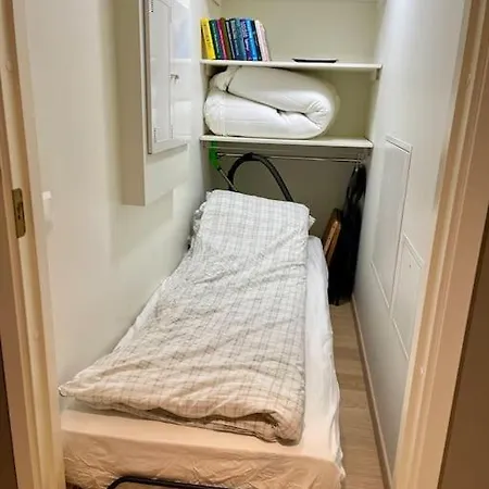 Nordisk Moderne Med Parkering アパート *