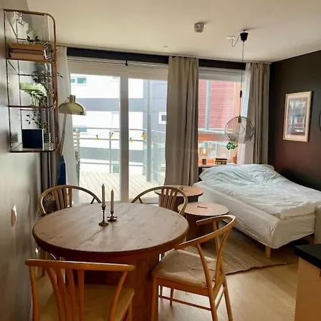 Nordisk Moderne Med Parkering * Tomasjorda