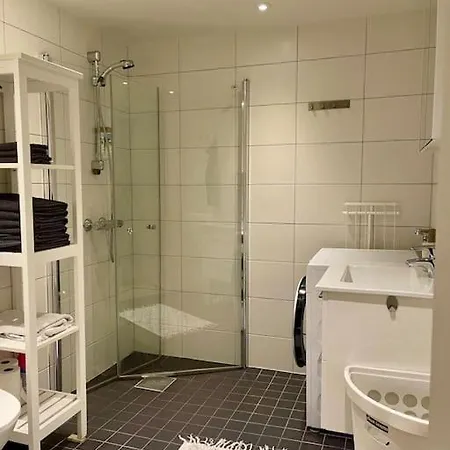 Nordisk Moderne Med Parkering Apartament Tomasjorda