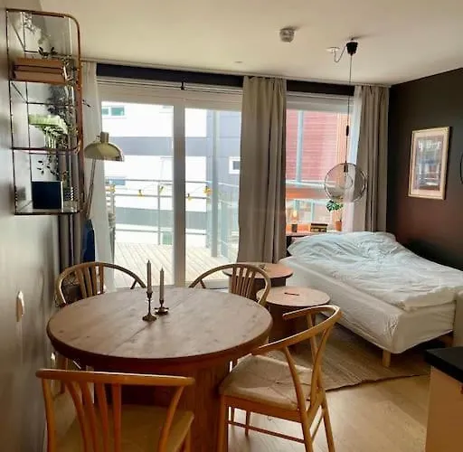 Nordisk Moderne Med Parkering * Tomasjorda